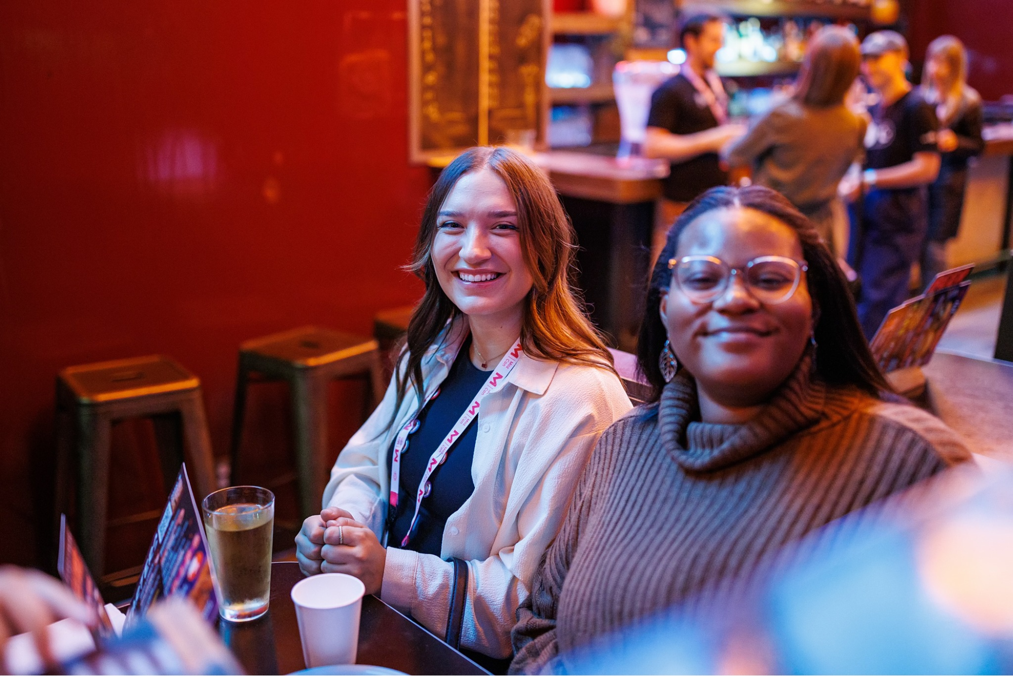 marketers hanging out at MozCon